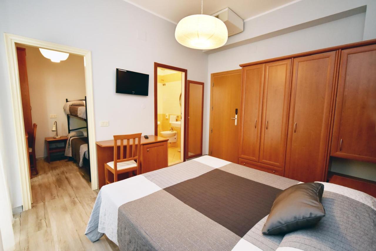 Hotel Mirabella ริชโชเน ภายนอก รูปภาพ