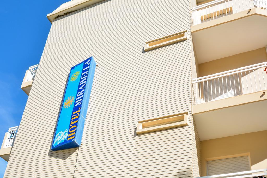 Hotel Mirabella ริชโชเน ภายนอก รูปภาพ