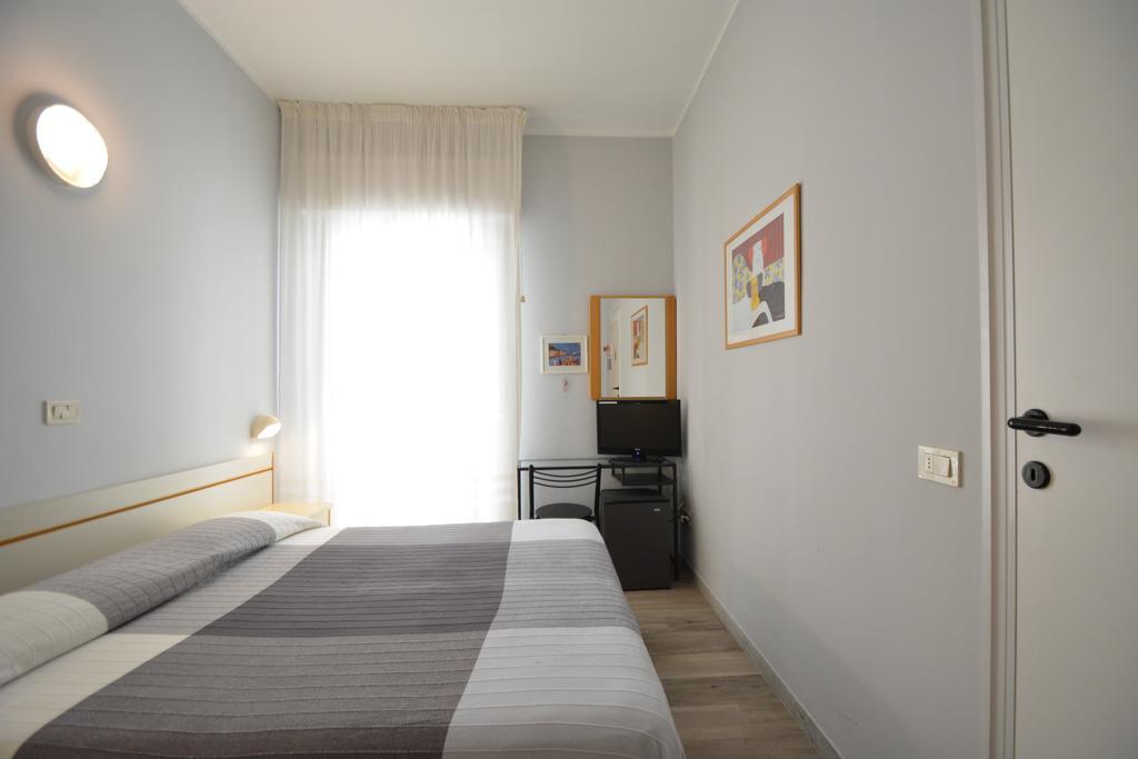 Hotel Mirabella ริชโชเน ภายนอก รูปภาพ